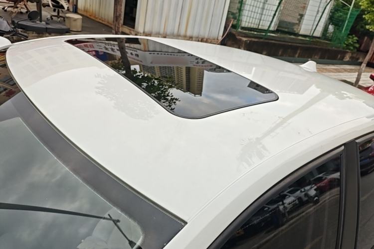 Used Volkswagen Jetta 2015 Zhuihui Edition 1.6L Manual Comfort Model Roof
