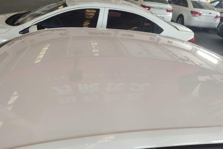 Used Volkswagen Jetta 2015 1.6L Manual Fashion Edition Roof