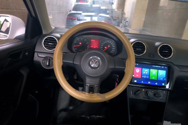 Used Volkswagen Jetta 2015 Value Edition 1.6L Manual Fashionable Style Steering Wheel