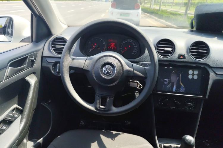 Used Volkswagen Jetta 2015 Value Edition 1.6L Manual Fashionable Style Steering Wheel