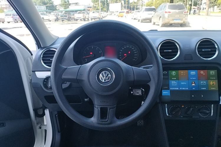 Used Volkswagen Jetta 2015 Zhuihui Edition 1.6L Manual Comfort Model Steering Wheel