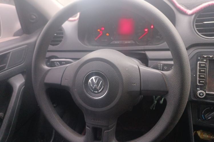 Used Volkswagen Jetta 2015 1.6L Manual Fashion Edition Steering Wheel