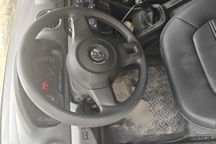 Used Volkswagen Jetta 2015 1.4L Manual Comfort Model Steering Wheel