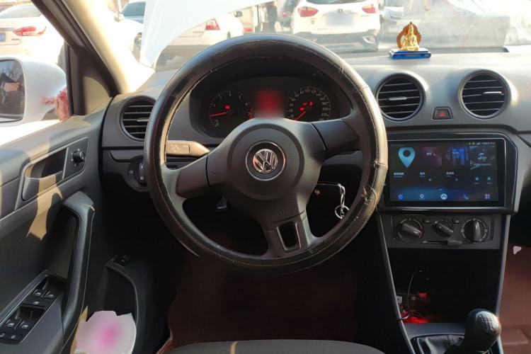 Used Volkswagen Jetta 2015 Value Edition 1.6L Manual Fashionable Style Steering Wheel