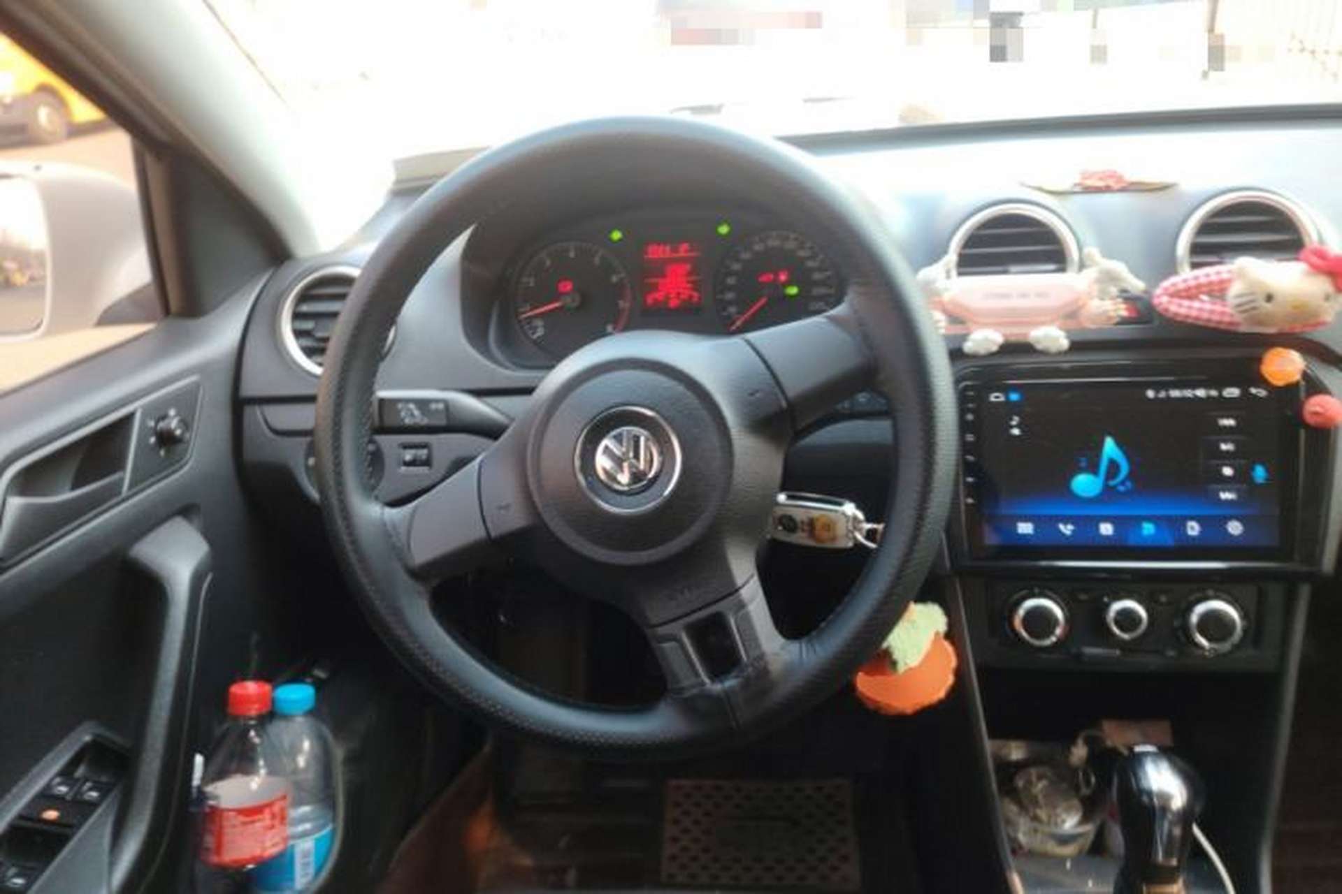 Used Volkswagen Jetta 2015 Value Edition 1.6L Automatic Fashion Version Steering Wheel