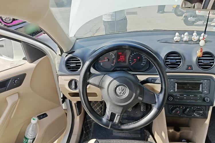 Used Volkswagen Jetta 2015 Value Edition 1.6L Manual Fashionable Style Steering Wheel