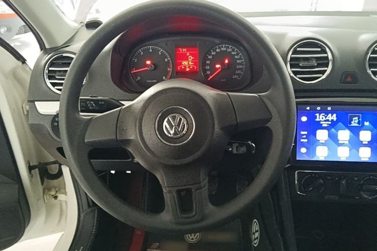 Used Volkswagen Jetta 2015 1.6L Manual Comfort Model Steering Wheel