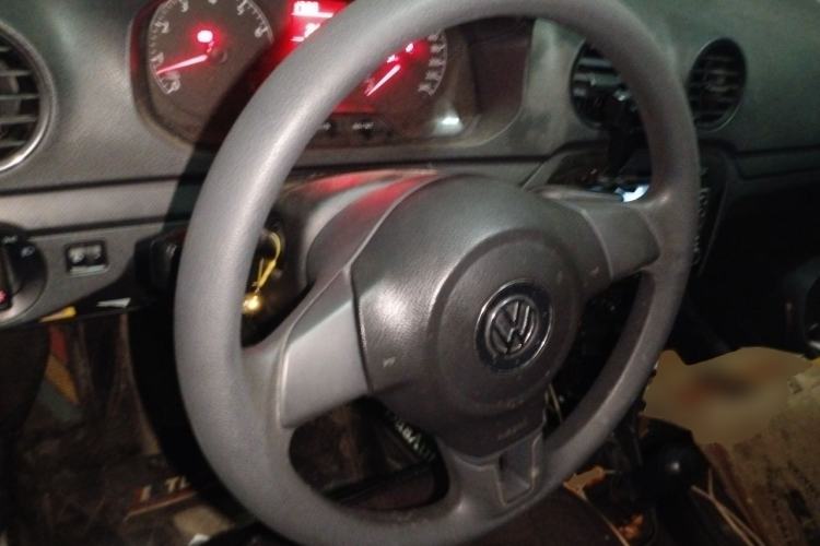 Used Volkswagen Jetta 2015 1.6L Manual Fashion Edition Steering Wheel