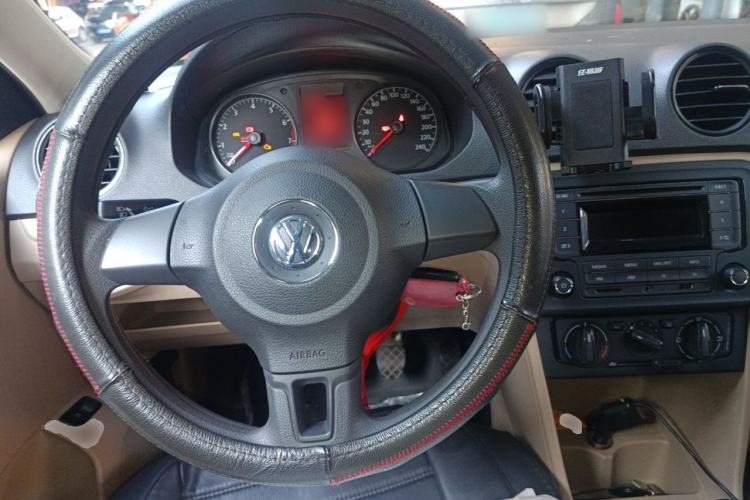Used Volkswagen Jetta 2015 Value Edition 1.6L Manual Fashionable Style Steering Wheel