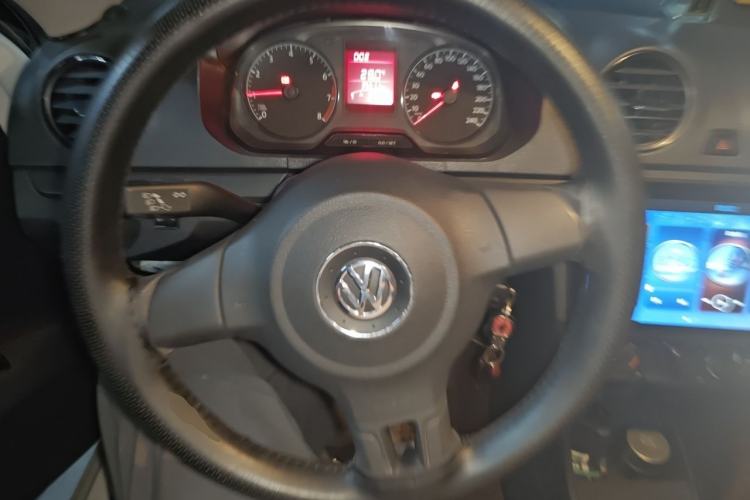 Used Volkswagen Jetta 2015 1.6L Manual Fashion Edition Steering Wheel