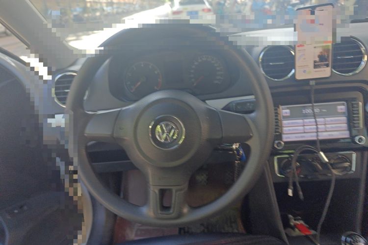 Used Volkswagen Jetta 2015 Zhuihui Edition 1.6L Manual Comfort Model Steering Wheel