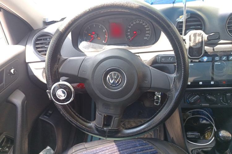 Used Volkswagen Jetta 2015 Value Edition 1.6L Manual Fashionable Style Steering Wheel