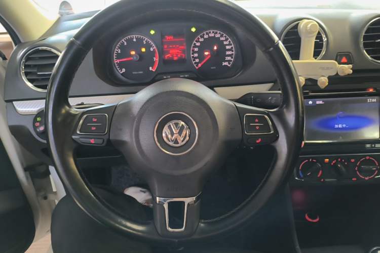 Used Volkswagen Jetta 2015 1.4L Manual Comfort Model Steering Wheel