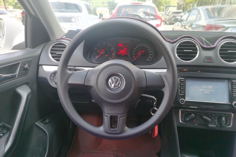 Used Volkswagen Jetta 2015 1.4L Manual Comfort Model Steering Wheel