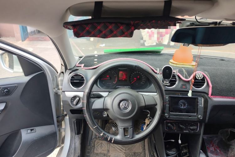 Used Volkswagen Jetta 2015 1.4L Manual Comfort Model Steering Wheel