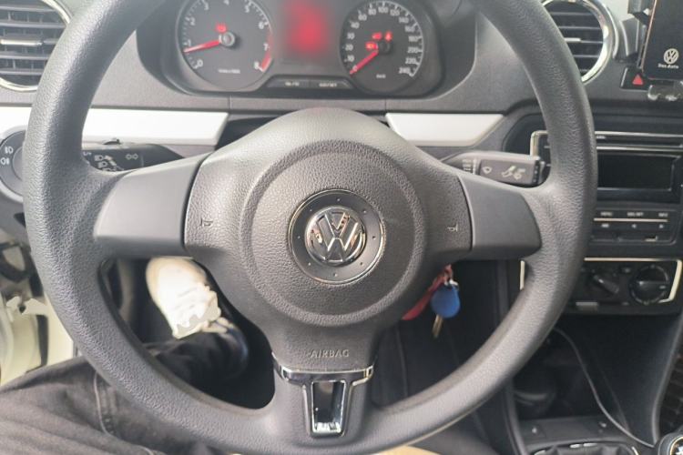 Used Volkswagen Jetta 2015 Zhuihui Edition 1.6L Manual Comfort Model Steering Wheel