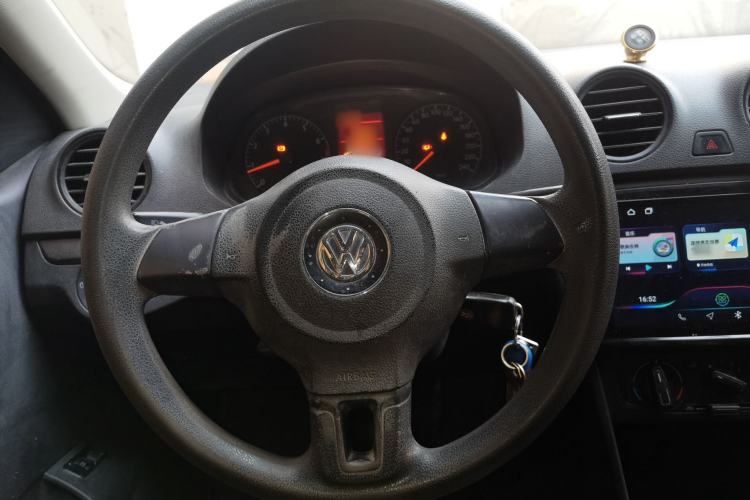 Used Volkswagen Jetta 2015 Value Edition 1.6L Manual Fashionable Style Steering Wheel
