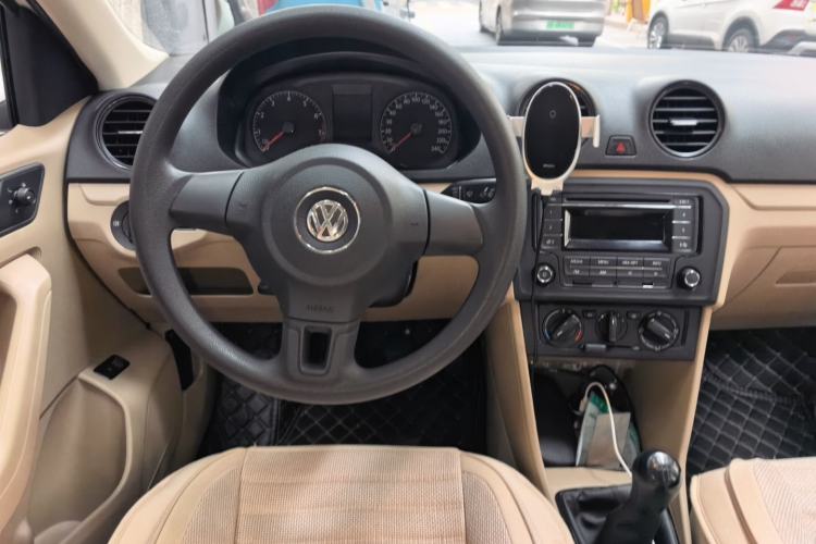 Used Volkswagen Jetta 2015 Value Edition 1.6L Manual Fashionable Style Steering Wheel