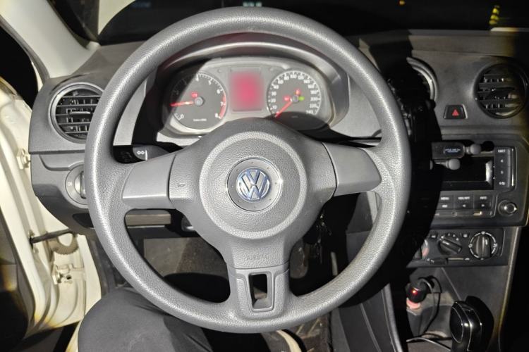 Used Volkswagen Jetta 2015 Value Edition 1.6L Automatic Fashion Version Steering Wheel