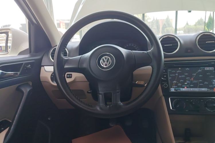 Used Volkswagen Jetta 2015 1.4L Manual Comfort Model Steering Wheel