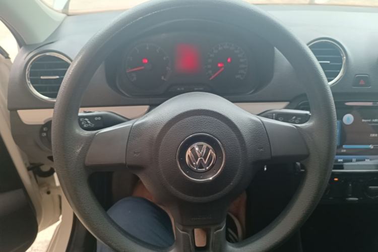 Used Volkswagen Jetta 2015 Zhuihui Edition 1.6L Manual Comfort Model Steering Wheel