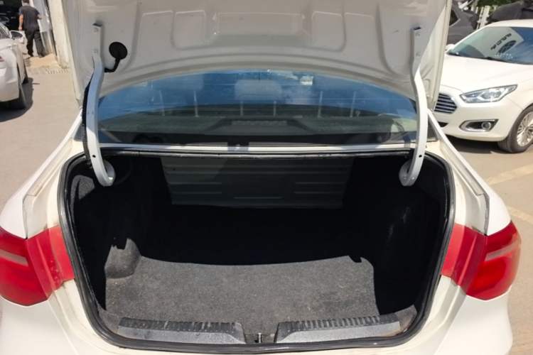 Used Volkswagen Jetta 2015 1.4L Manual Comfort Model Trunk