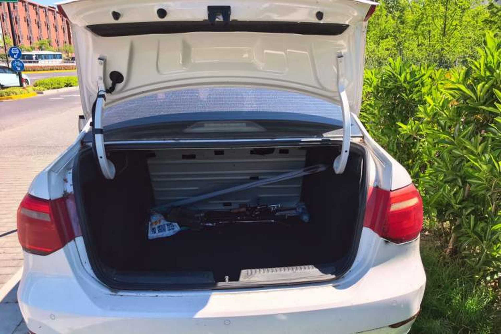 Used Volkswagen Jetta 2015 1.4L Manual Comfort Model Trunk