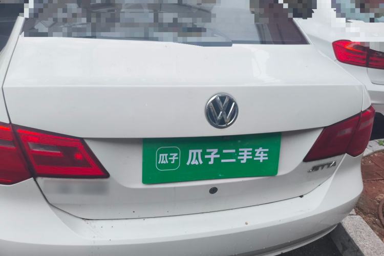 Used Volkswagen Jetta 2015 1.4L Manual Fashion Model Trunk