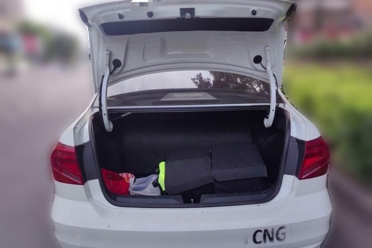 Used Volkswagen Jetta 2015 1.6L Manual Fashion Edition Trunk