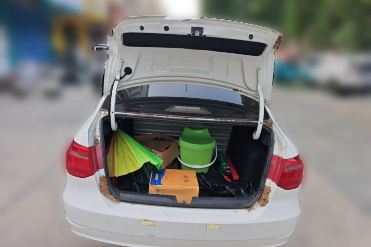 Used Volkswagen Jetta 2015 1.4L Manual Fashion Model Trunk