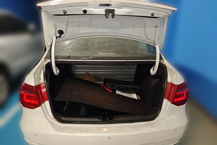 Used Volkswagen Jetta 2015 1.4L Manual Comfort Model Trunk