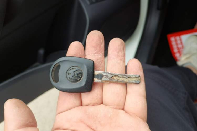 Used Volkswagen Jetta 2015 1.6L Automatic Fashion Model Vehicle Key