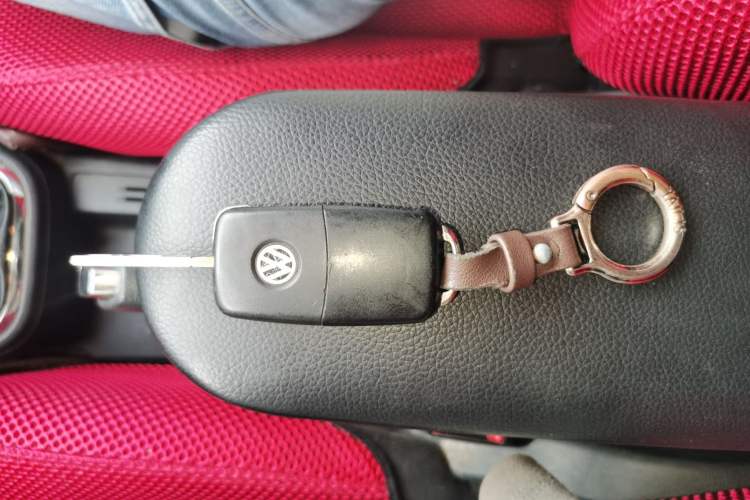 Used Volkswagen Jetta 2015 1.6L Manual Comfort Model Vehicle Key