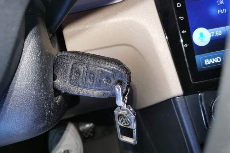 Used Volkswagen Jetta 2015 1.6L Manual Comfort Model Vehicle Key