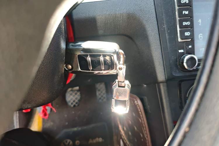 Used Volkswagen Jetta 2015 1.6L Manual Fashion Edition Vehicle Key