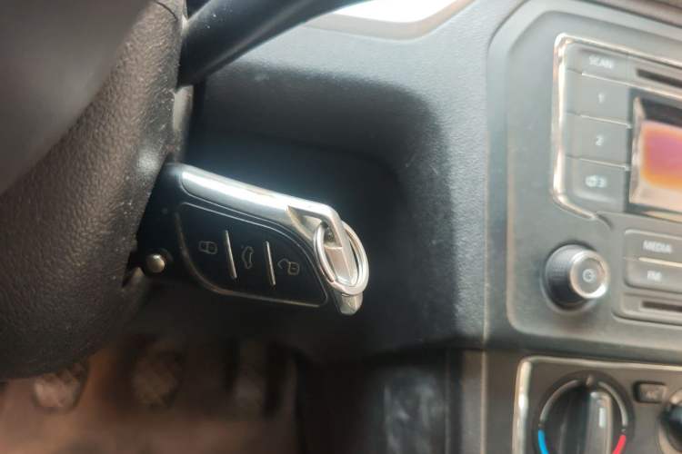 Used Volkswagen Jetta 2015 1.6L Manual Comfort Model Vehicle Key