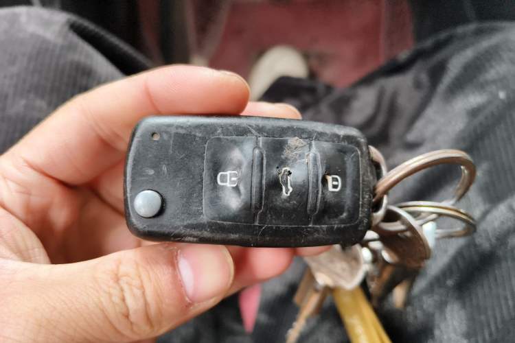 Used Volkswagen Jetta 2015 Zhuihui Edition 1.4L Manual Fashion Model Vehicle Key