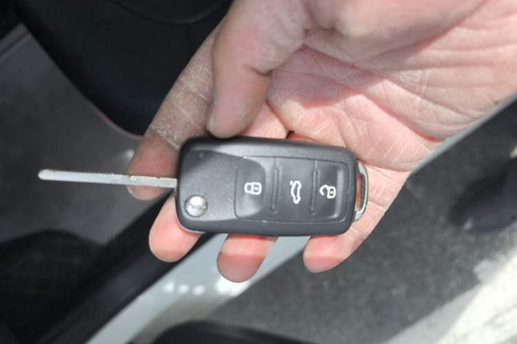 Used Volkswagen Jetta 2015 1.6L Manual Comfort Model Vehicle Key