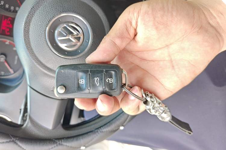 Used Volkswagen Jetta 2015 1.6L Automatic Comfort Model Vehicle Key