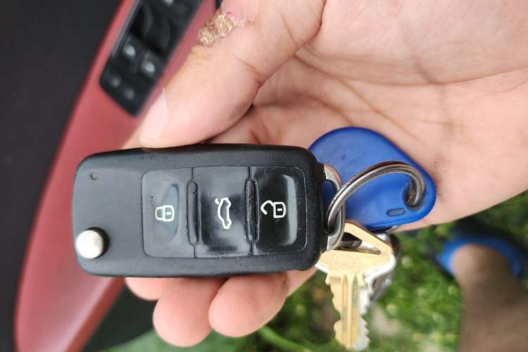 Used Volkswagen Jetta 2015 1.6L Manual Comfort Model Vehicle Key