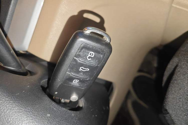 Used Volkswagen Jetta 2015 1.6L Automatic Comfort Model Vehicle Key