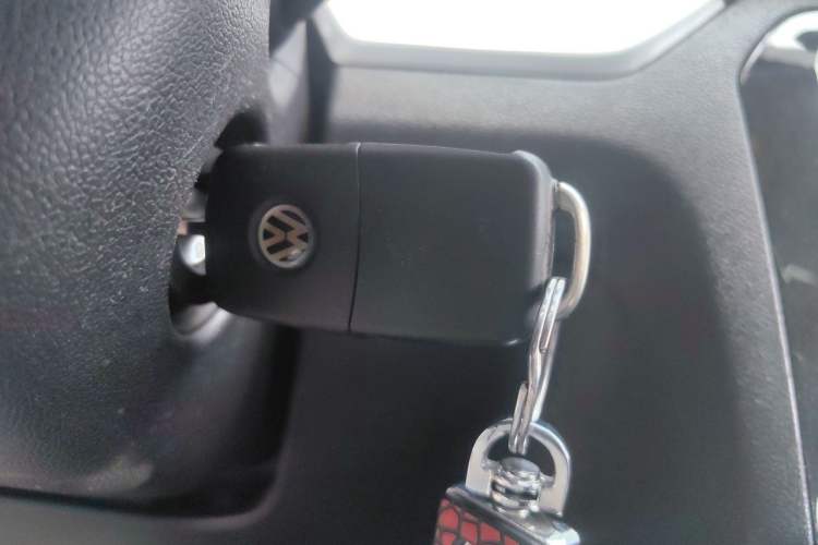 Used Volkswagen Jetta 2015 1.6L Manual Comfort Model Vehicle Key
