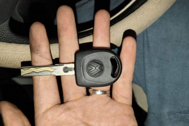 Used Volkswagen Jetta 2015 1.4L Manual Fashion Model Vehicle Key