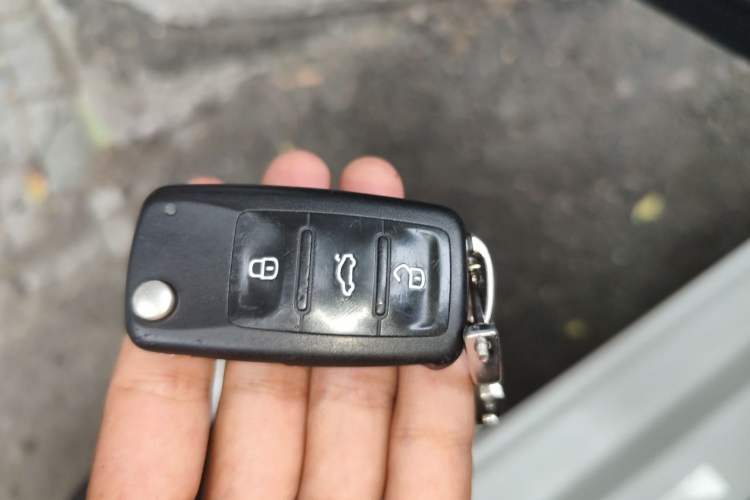 Used Volkswagen Jetta 2015 1.6L Manual Comfort Model Vehicle Key