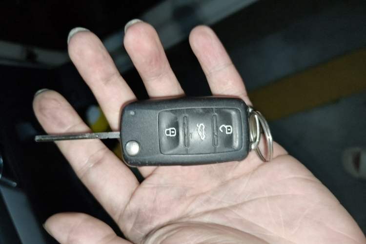 Used Volkswagen Jetta 2015 1.6L Manual Comfort Model Vehicle Key