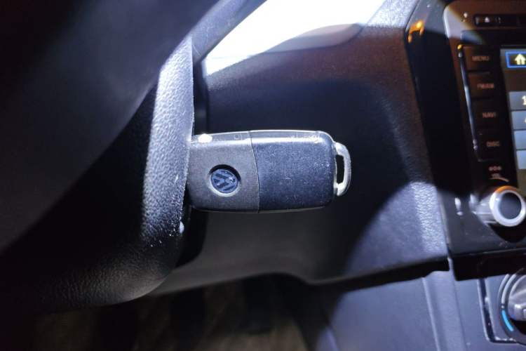 Used Volkswagen Jetta 2015 1.6L Manual Comfort Model Vehicle Key