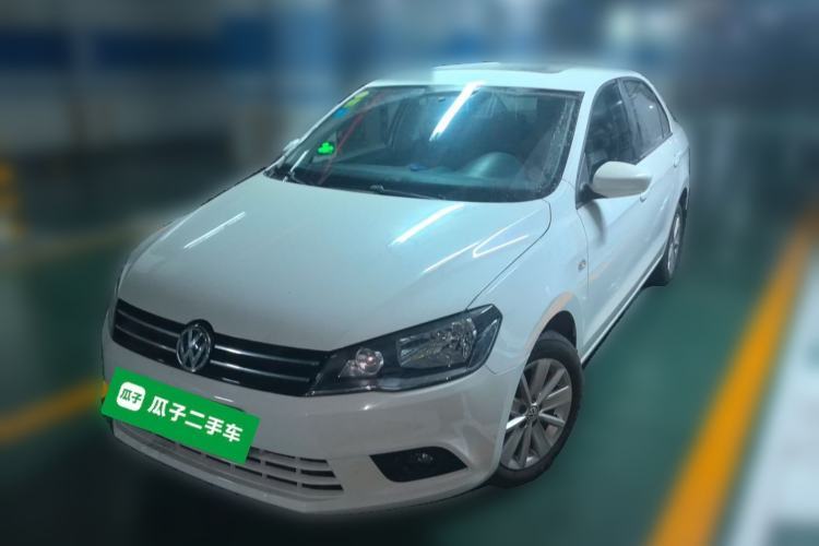 Used Volkswagen Jetta 2015 Zhihui Edition 1.4L Manual Comfort Model Guazi used car, China used car export, Used car for sale, Used  cars, Cheapest cars for sale