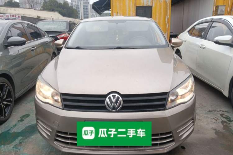 Used Volkswagen Jetta 2015 Value Edition 1.6L Automatic Fashion Version Front