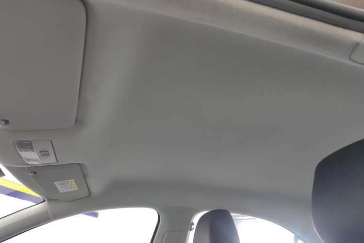 Used Volkswagen Jetta 2015 Value Edition 1.6L Automatic Fashion Version Headliner