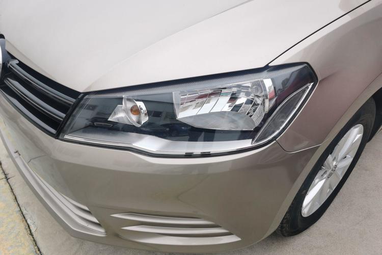Used Volkswagen Jetta 2015 Value Edition 1.6L Manual Fashionable Style Left Front Headlight